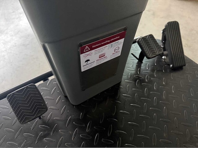 Stahlwelle ecoclean zelfrijdende veegmachine - afbeelding 13 van  32