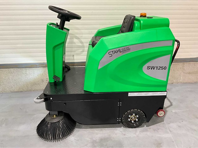Stahlwerk - 2026 - sw1250 - zelfrijdende opzitveegmachine - afbeelding 8 van  21