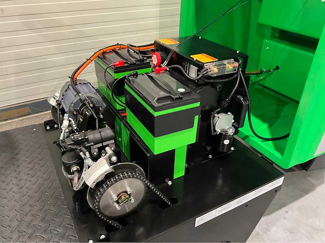 Stahlwerk - 2026 - sw1250 - zelfrijdende opzitveegmachine - afbeelding 5 van  10