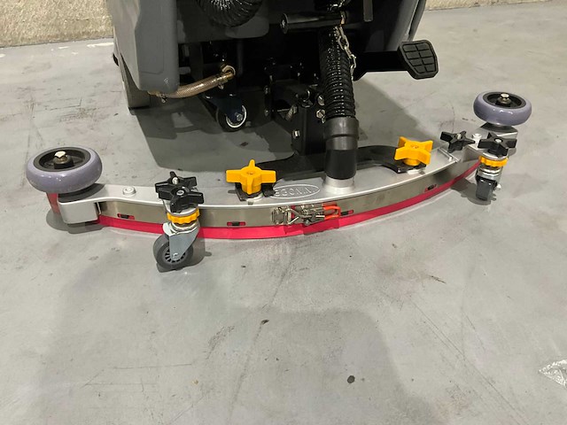 Stahlwerk - 2026 - sw580 - achterloop schrob-zuig machine - afbeelding 9 van  9