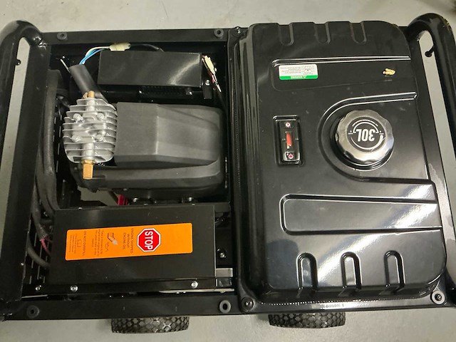 Stahlwerk pro4x noodstroomaggregaat - afbeelding 1 van  7