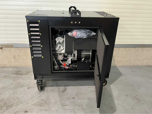Stahlwerk sw-20 - diesel generator 20kw - afbeelding 9 van  13