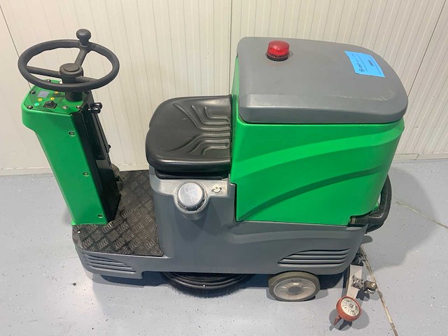 Stahlwerk sw900 - opzit schrobzuigmachine 24v - acculader - afbeelding 3 van  11