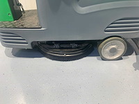 Stahlwerk sw900 - opzit schrobzuigmachine 24v - acculader - afbeelding 11 van  11