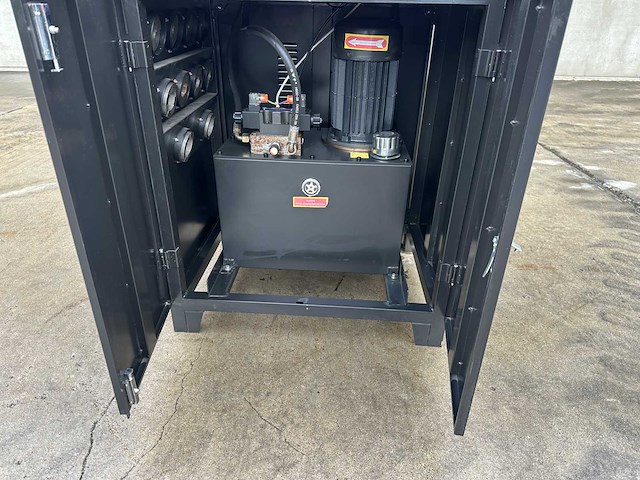 Stahlworks - 2024 - sw- 51 - hydraulische slangenpers - afbeelding 16 van  16