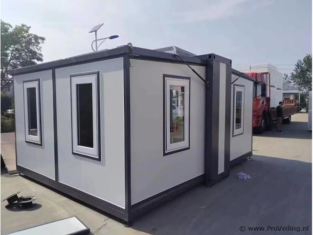 Stahlworks 4m-leeg tiny house - afbeelding 1 van  4