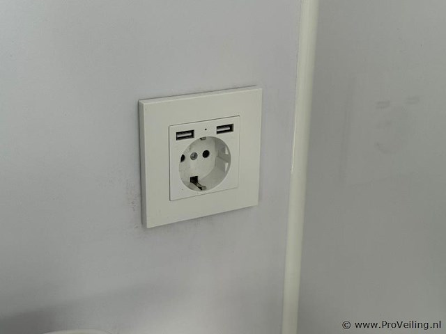 Stahlworks 4m-wit-a studio tiny house - afbeelding 12 van  16