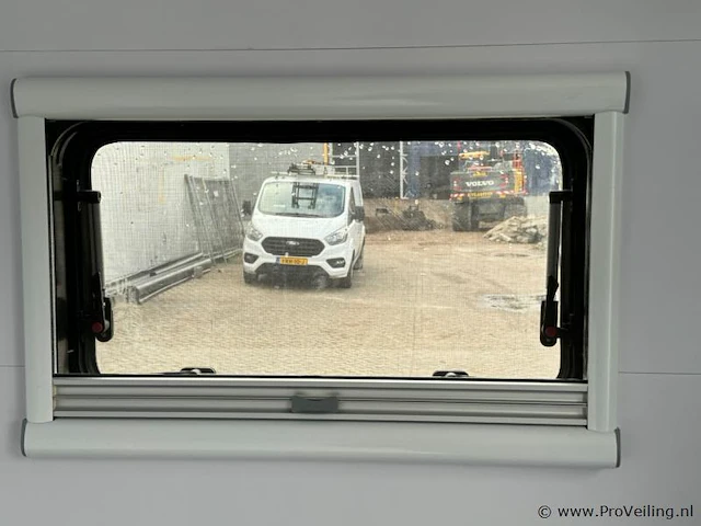 Stahlworks 4m-wit-a studio tiny house - afbeelding 15 van  16