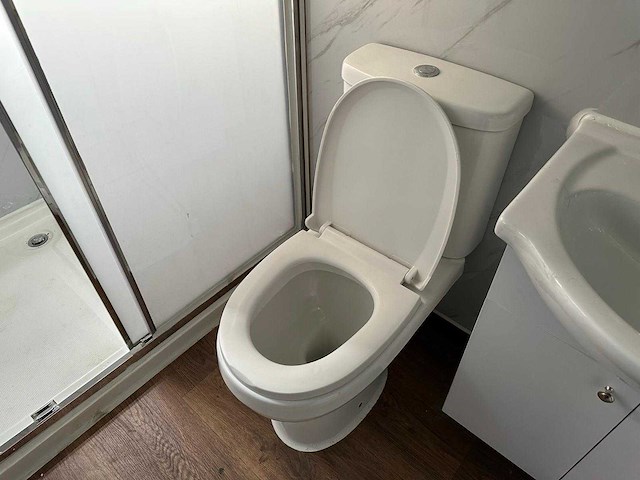 Stahlworks compleet deluxe 19ft x 20ft tiny house - afbeelding 3 van  32