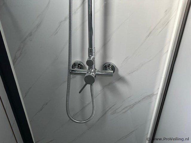 Stahlworks compleet deluxe (19ft*20ft) tiny house - afbeelding 15 van  27