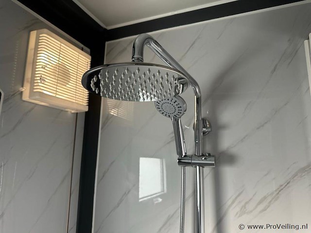 Stahlworks compleet deluxe (19ft*20ft) tiny house - afbeelding 27 van  27