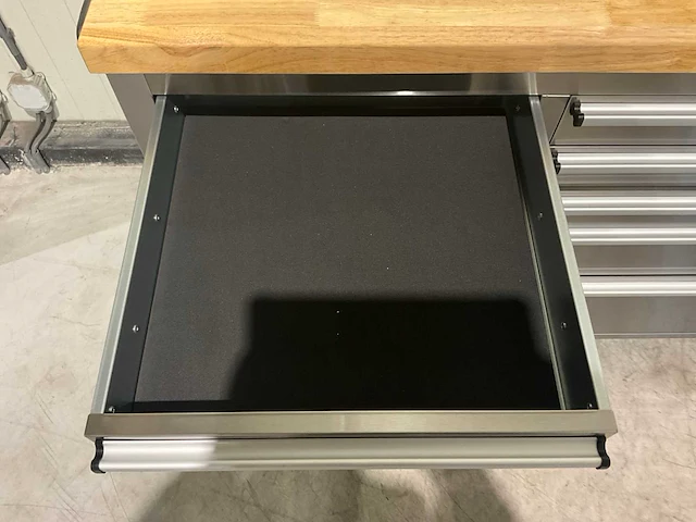 Stahlworks deluxe rvs 72 inch 15 laden werkbank - afbeelding 7 van  10