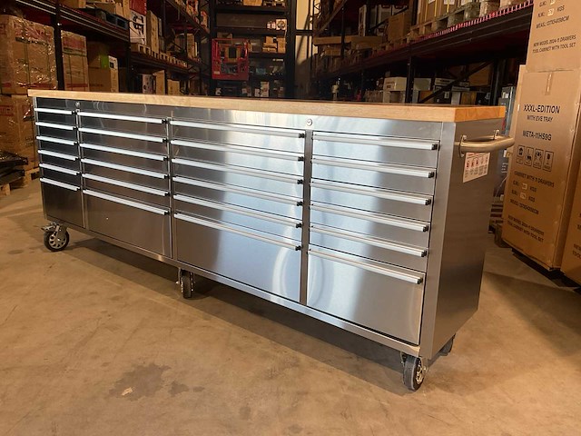 Stahlworks deluxe rvs 96 inch 24 laden werkbank - afbeelding 1 van  16