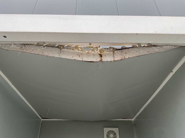 Stahlworks dubbel toilet sanitairunit transport schade - afbeelding 2 van  7