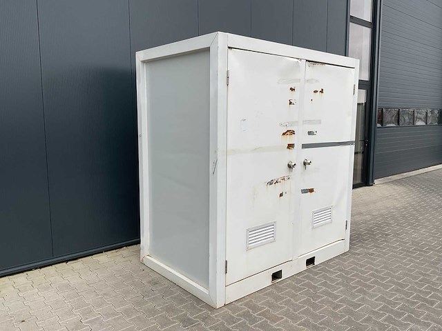 Stahlworks dubbel toilet sanitairunit transport schade - afbeelding 10 van  21