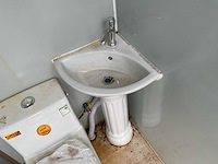 Stahlworks dubbel toilet sanitairunit transport schade - afbeelding 16 van  21