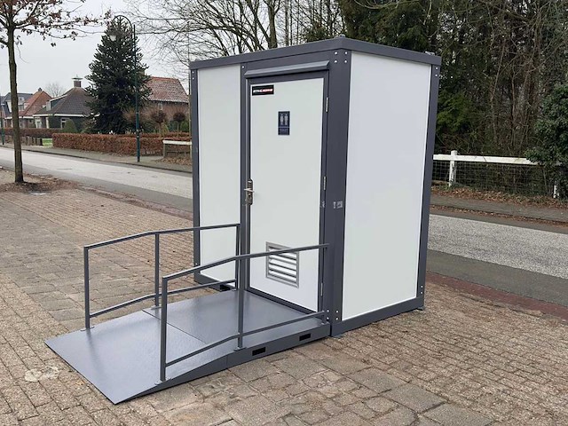 Stahlworks gehandicapte sanitairunit transportschade - afbeelding 1 van  17