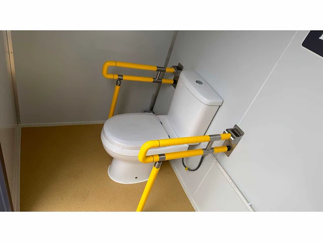 Stahlworks gehandicapte sanitairunit transportschade - afbeelding 16 van  17