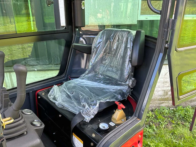 Stahlworks hl320 minigraafmachine - afbeelding 18 van  25