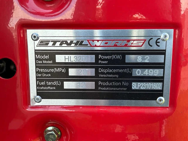 Stahlworks hl320 minigraafmachine - afbeelding 18 van  25