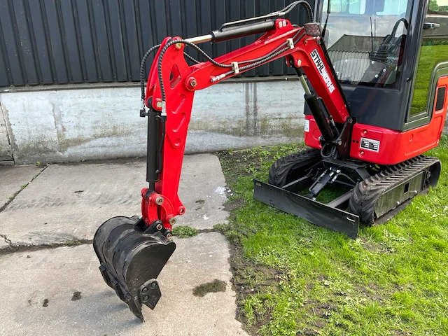 Stahlworks hl320 minigraafmachine - afbeelding 20 van  25