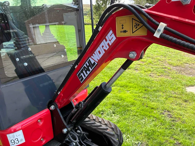 Stahlworks hl320 minigraafmachine - afbeelding 25 van  25