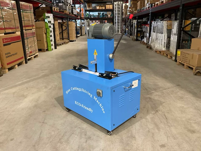 Stahlworks hydraulische slangen zaag-/strip machine - afbeelding 2 van  16