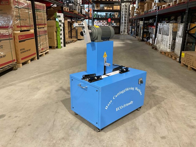Stahlworks hydraulische slangen zaag-/strip machine - afbeelding 10 van  16