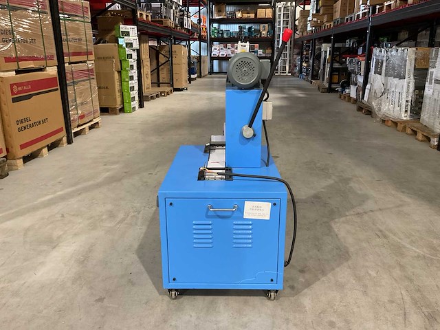 Stahlworks hydraulische slangen zaag-/strip machine - afbeelding 16 van  16