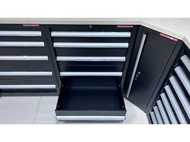 Stahlworks tc-203 320x55x203 / 430x55x203 cm werkbank - afbeelding 12 van  12