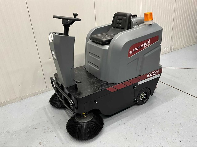 Stahlwulle - 2025 - e-800sw - opzit veegmachine - afbeelding 1 van  27