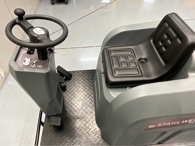 Stahlwulle - e-800sw - opzit veegmachine 2026 - afbeelding 25 van  27
