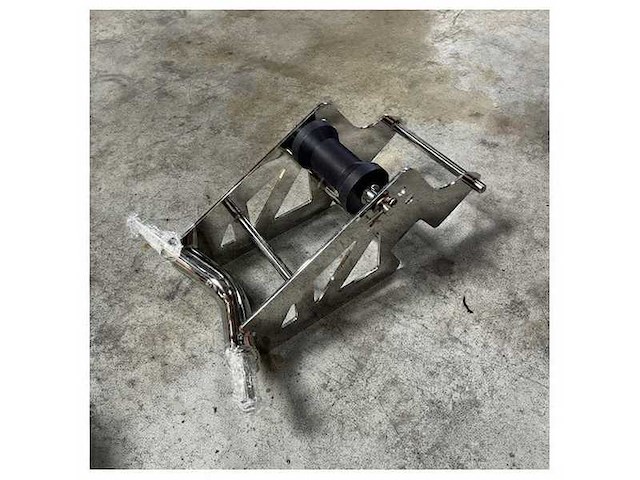 Stainless steel dinghy rollor for garage - tbr2015 - afbeelding 2 van  3
