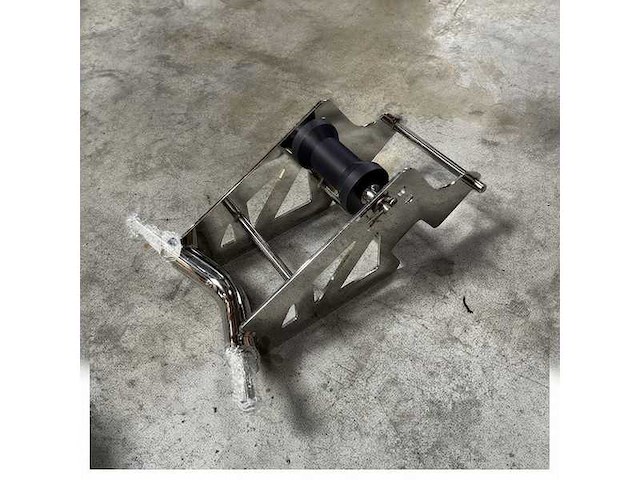 Stainless steel dinghy rollor for garage - tbr2015 - afbeelding 2 van  4