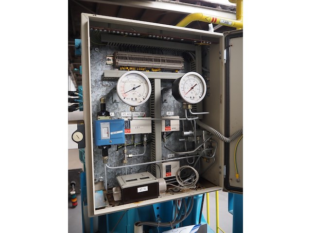 Stal - afbeelding 3 van  13