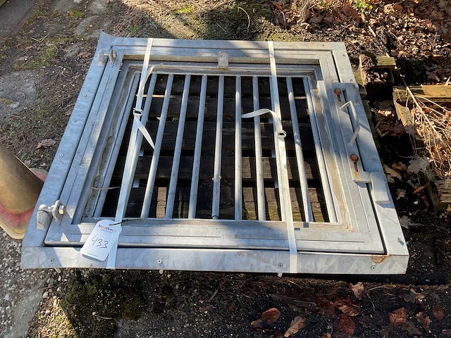 Staldeur/raam paarden - afbeelding 1 van  2