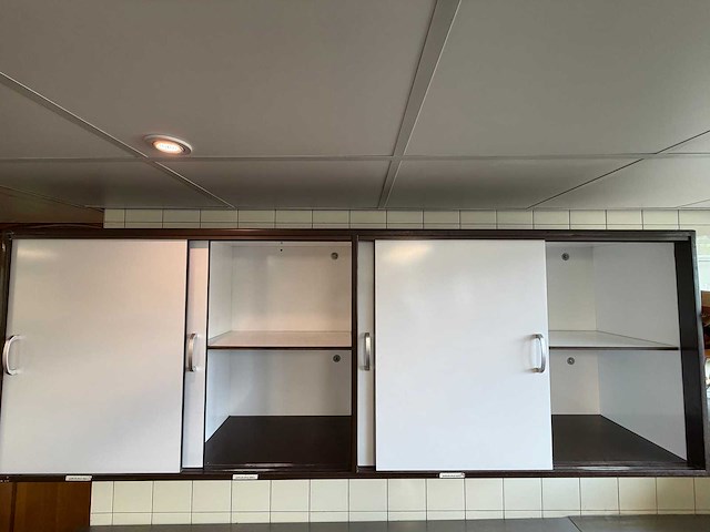 Stalen - volkern wandkast - afbeelding 4 van  5