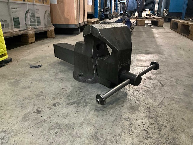 Stalen 150mm bankbankschroef - afbeelding 1 van  5