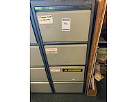 Stalen 4 ladenkast met militaria - afbeelding 6 van  13