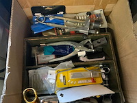 Stalen 4 ladenkast met militaria - afbeelding 13 van  14