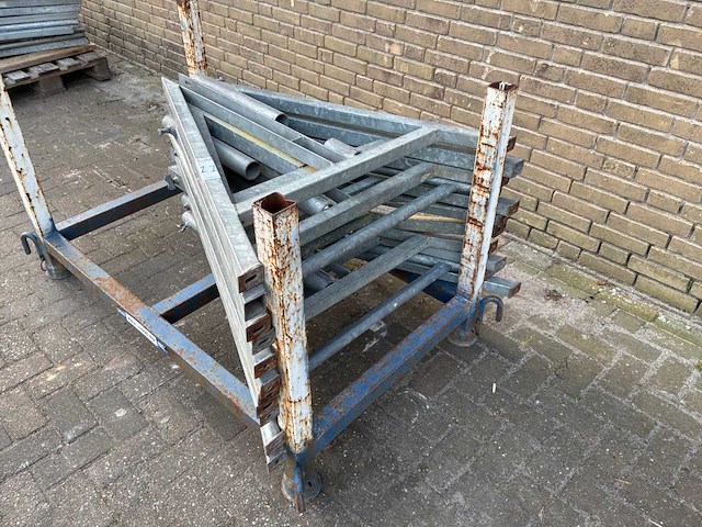 Stalen a-voet voor schrikhek (11x) - afbeelding 2 van  3