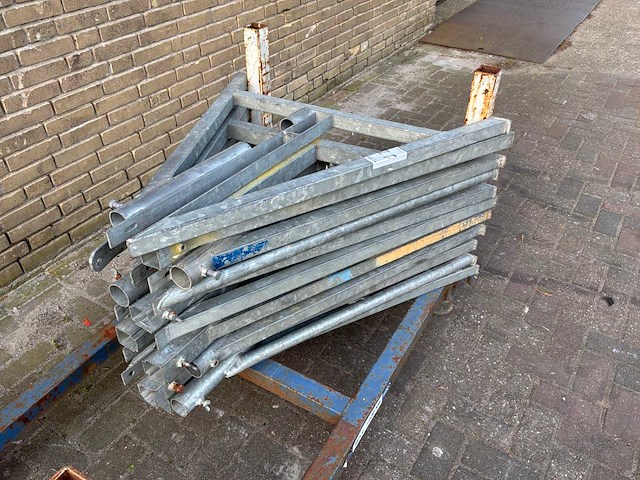 Stalen a-voet voor schrikhek (11x) - afbeelding 2 van  2