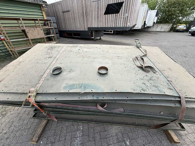 Stalen afdekpanelen - afbeelding 3 van  5