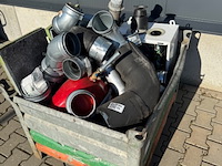 Stalen bak met metaalschroot - afbeelding 2 van  5