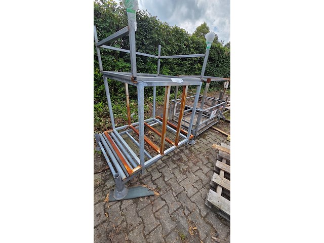 Stalen bakken, rekken - afbeelding 1 van  5