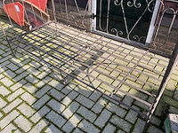 Stalen bed - afbeelding 3 van  4