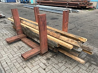 Stalen bok met hout - afbeelding 3 van  4