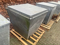 Stalen bouwwaterput - afbeelding 1 van  4
