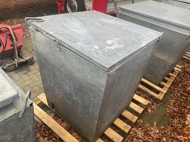 Stalen bouwwaterput - afbeelding 4 van  4