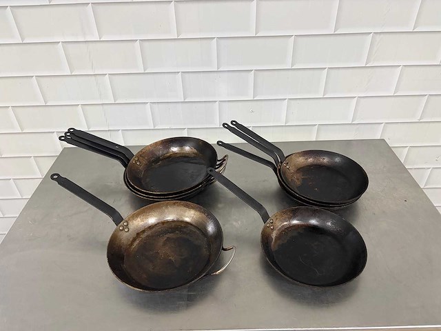 Stalen braadpan (8x) - afbeelding 1 van  2